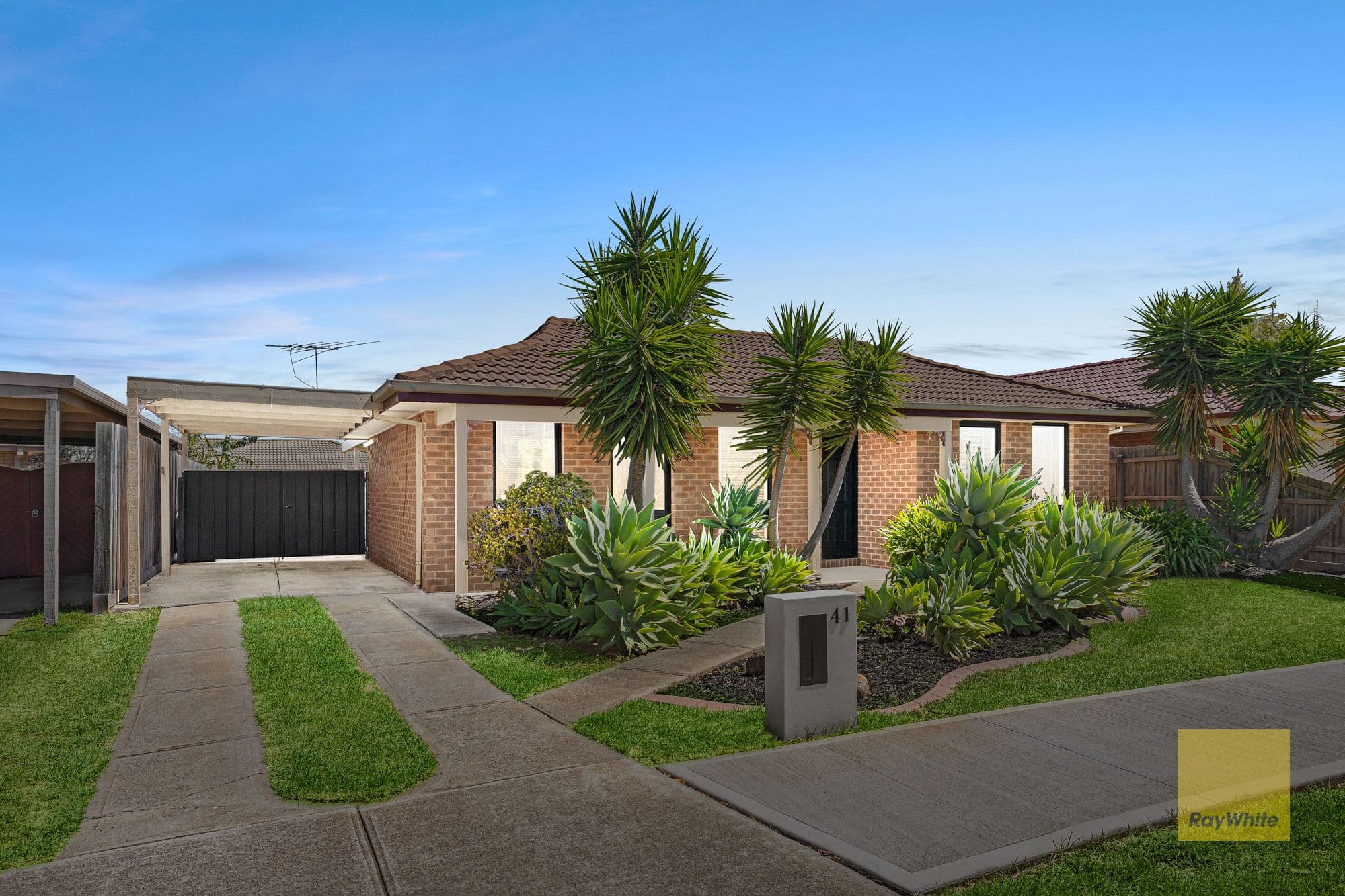 41 Johnson Avenue, Hoppers Crossing VIC 3029, Hoppers Crossing - Thumbnail 2