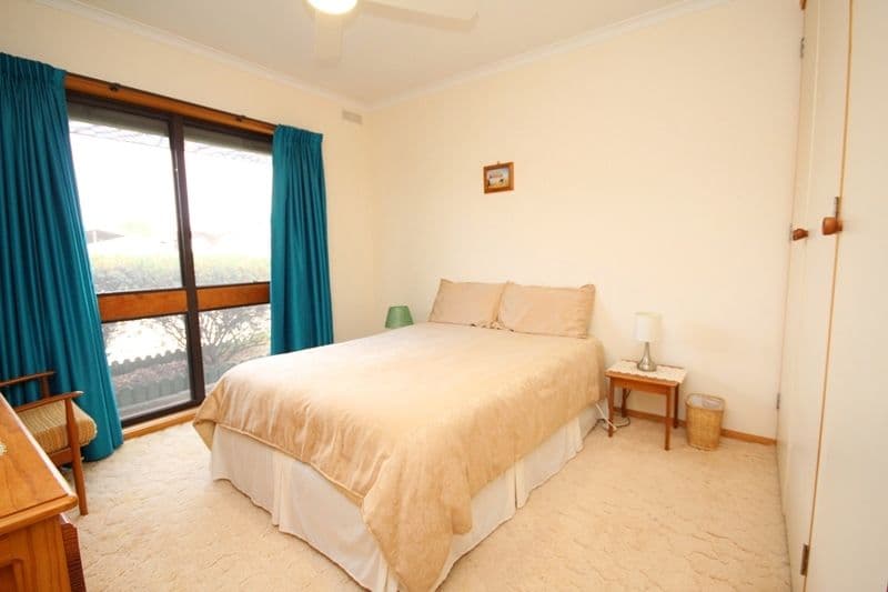 11 Morson Street, Horsham VIC 3400, Horsham - Thumbnail 8