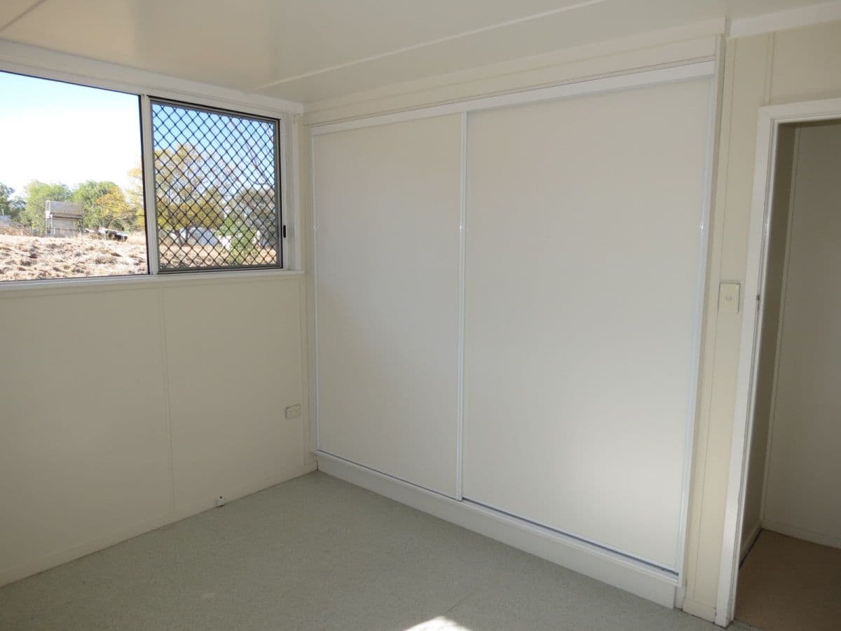 11 Zamia Street, SPRINGSURE QLD 4722, Springsure - Thumbnail 6