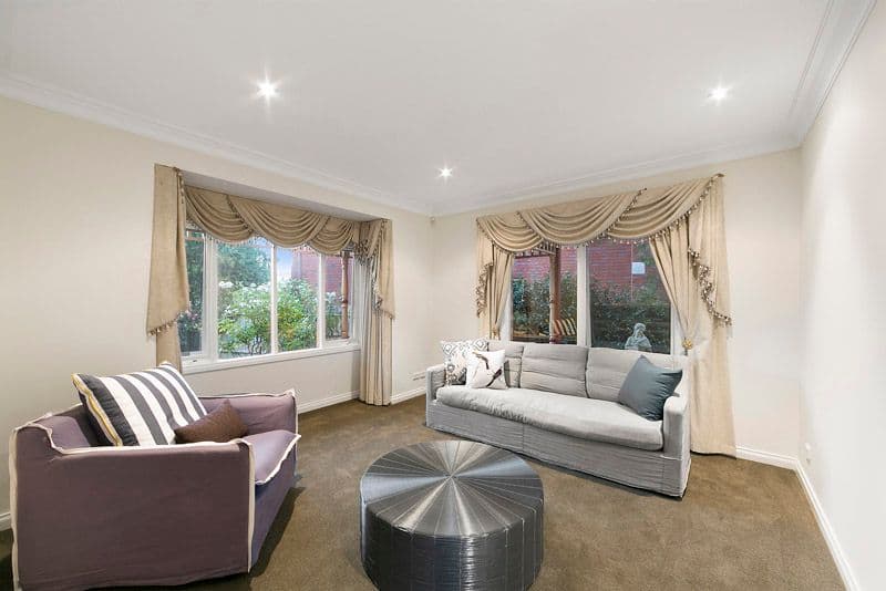 13 Huntingfield Court, Carnegie VIC 3163, Carnegie - Thumbnail 3