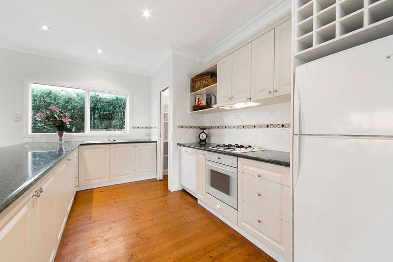 13 Huntingfield Court, Carnegie VIC 3163, Carnegie - Thumbnail 5