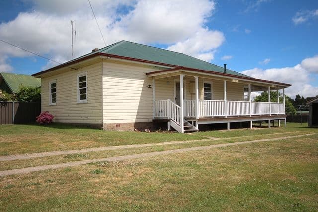 27 Dart Street, OBERON NSW 2787, Oberon - Image 1