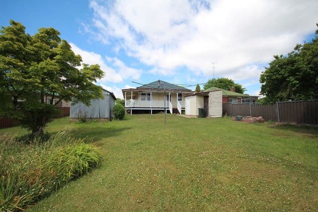 27 Dart Street, OBERON NSW 2787, Oberon - Thumbnail 2