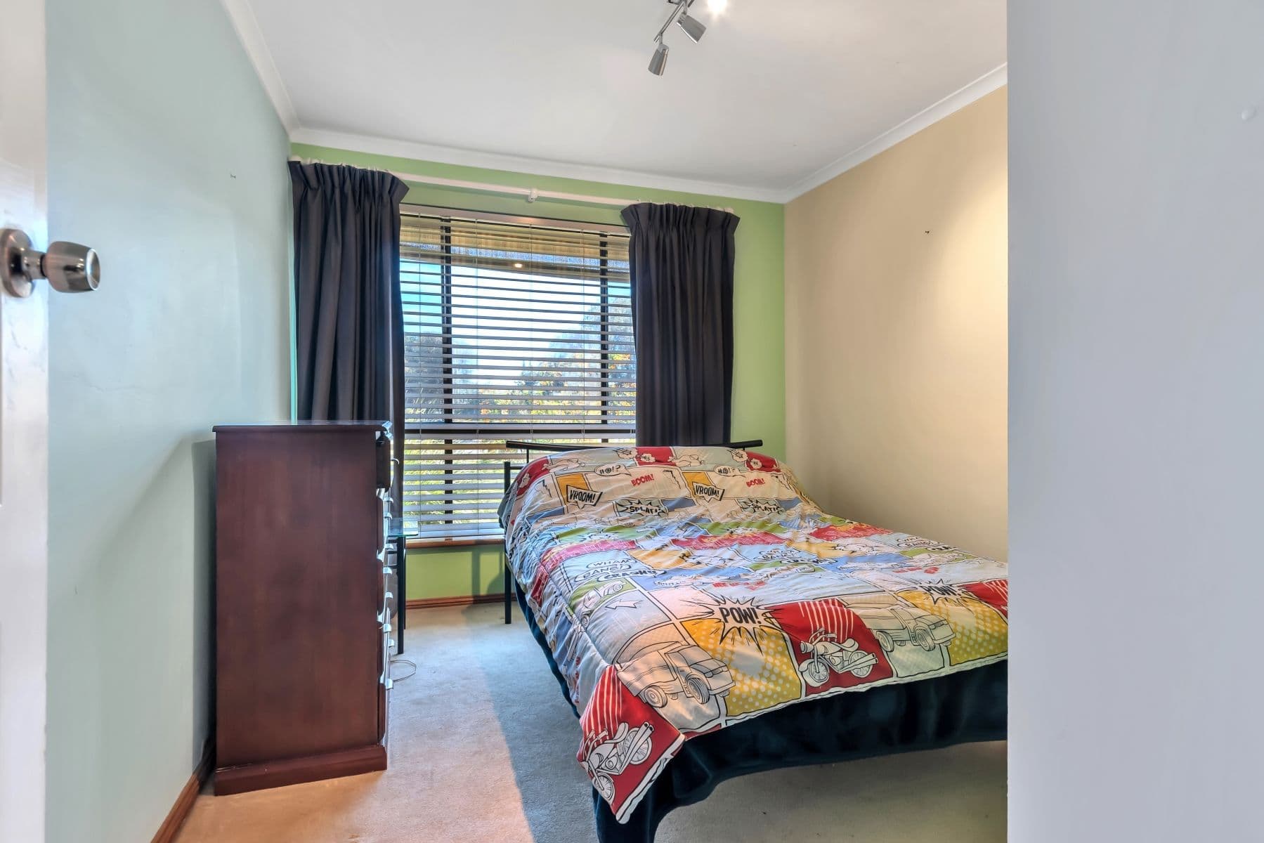 8 Nannigai Drive, Hallett Cove SA 5158, Hallett Cove - Thumbnail 7