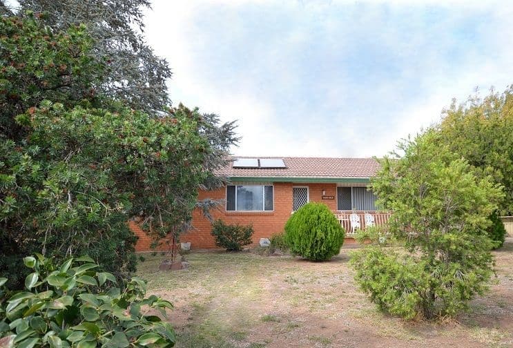 66 Rodd Street, Canowindra - Image 1
