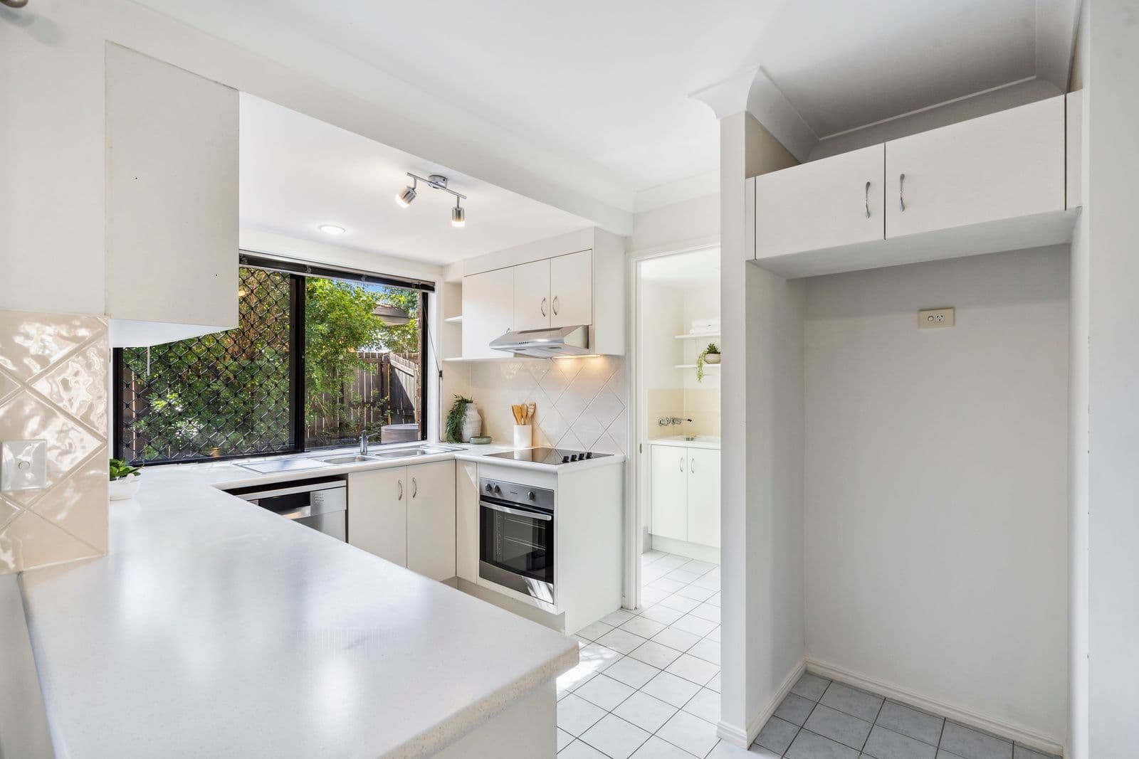 62 Stevens Street, Yeronga QLD 4104, Yeronga - Thumbnail 5