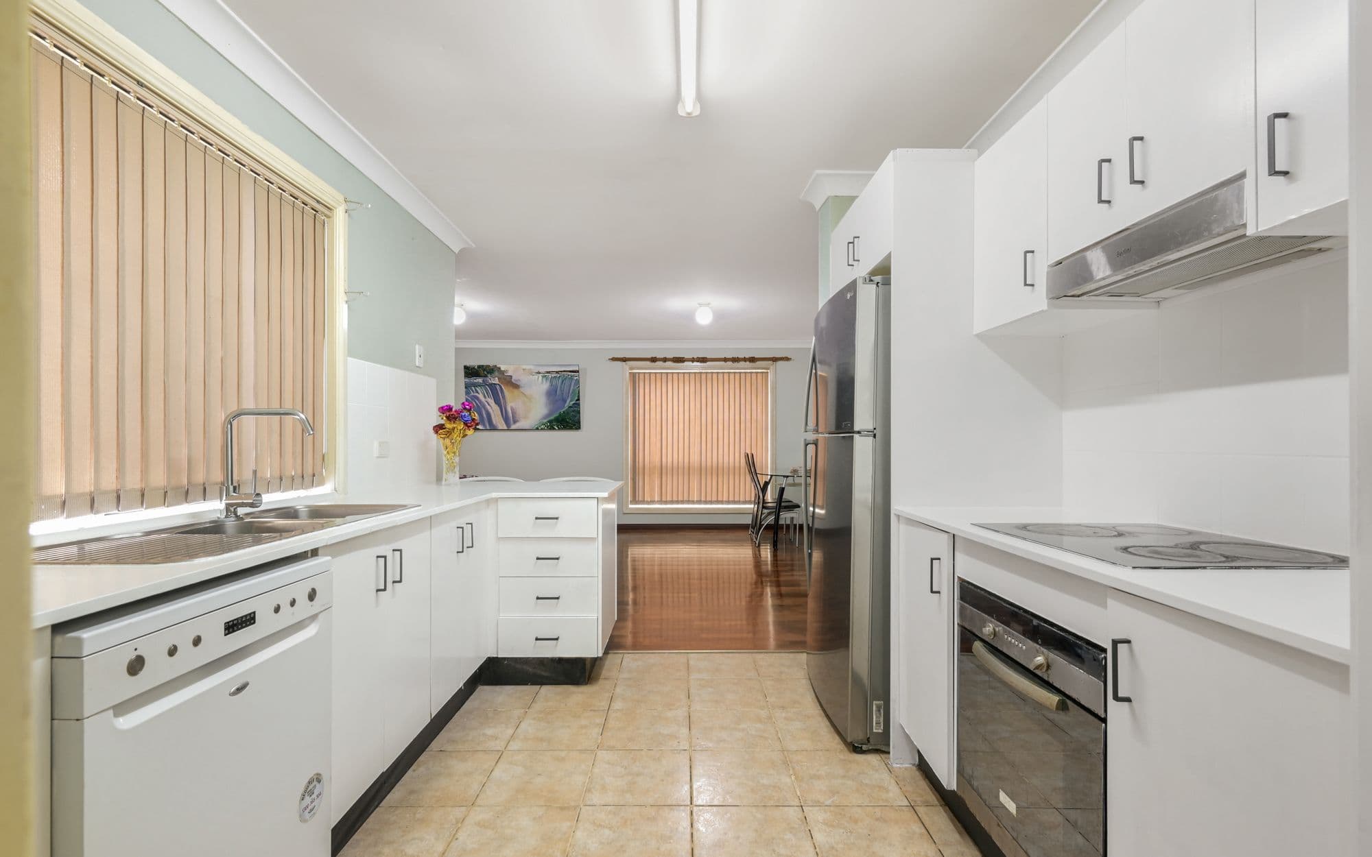 6 Salerno Place, Blairmount NSW 2559, Blairmount - Thumbnail 2
