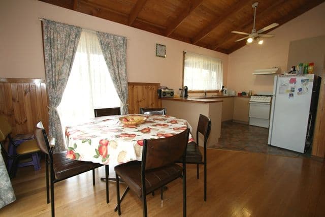 16 Pine Avenue, Cowes VIC 3922, Cowes - Thumbnail 7