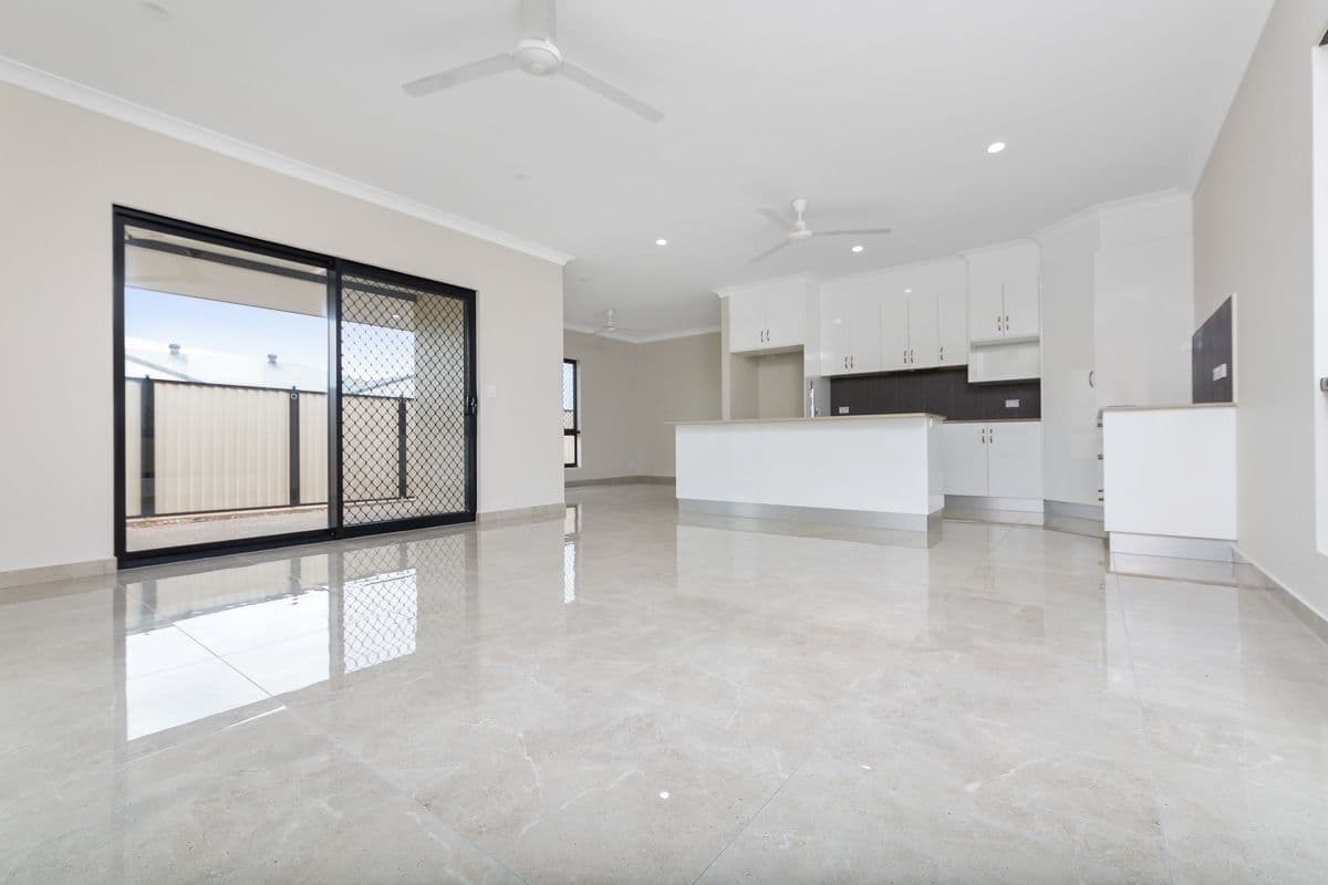 9 Fern Place, Zuccoli NT 0832, Zuccoli - Thumbnail 2