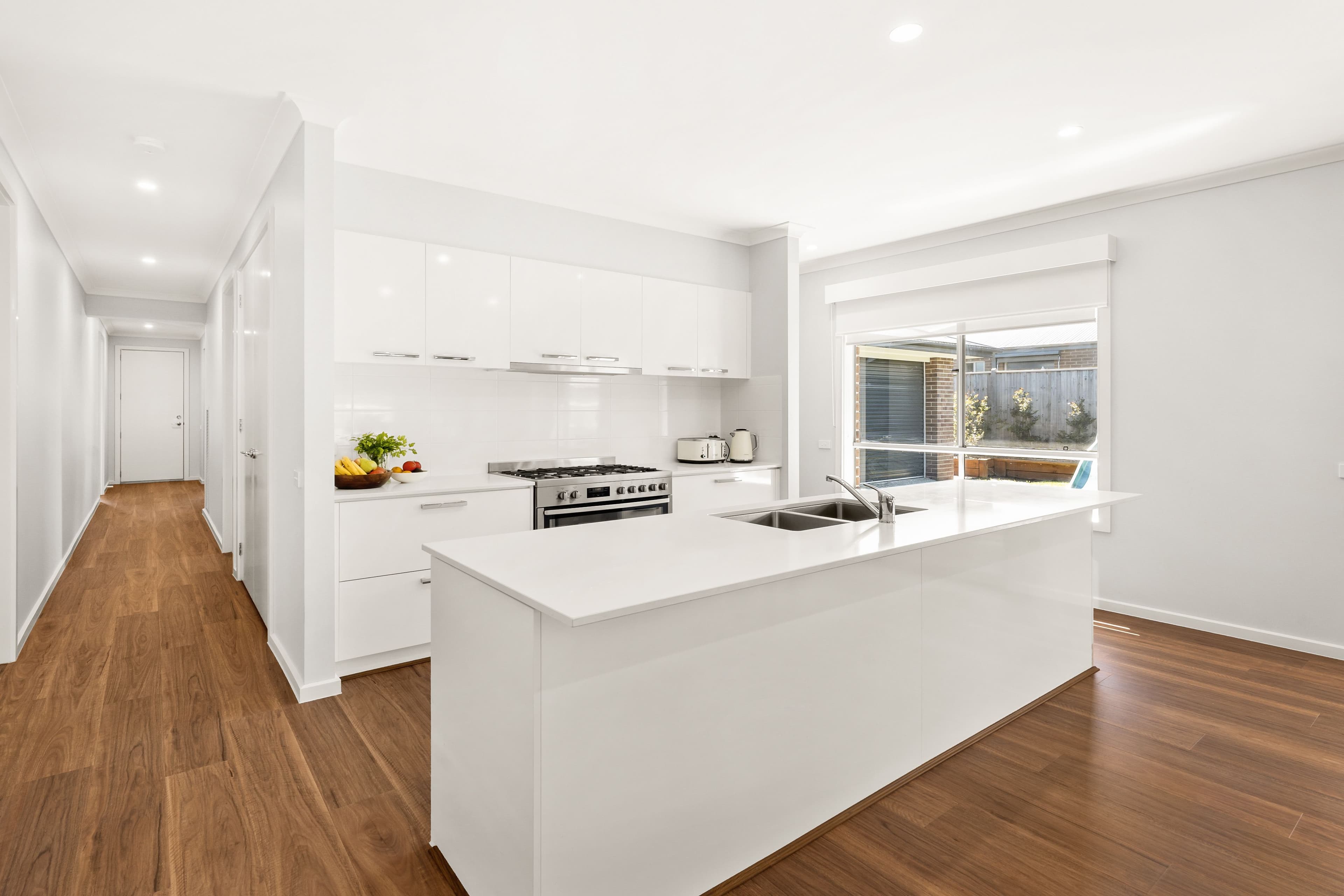 7 Violet Street, Bunyip VIC 3815, Bunyip - Thumbnail 2