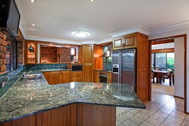28  Firelight Street, SUNNYBANK HILLS QLD 4109, Sunnybank Hills - Thumbnail 2