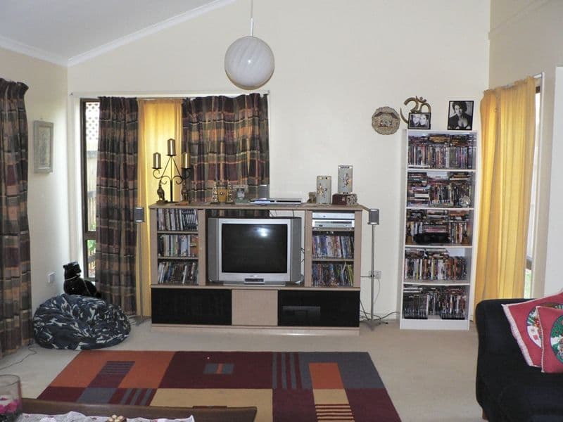 9 Yeates Crescent, MEADOWBROOK QLD 4131, Meadowbrook - Thumbnail 3