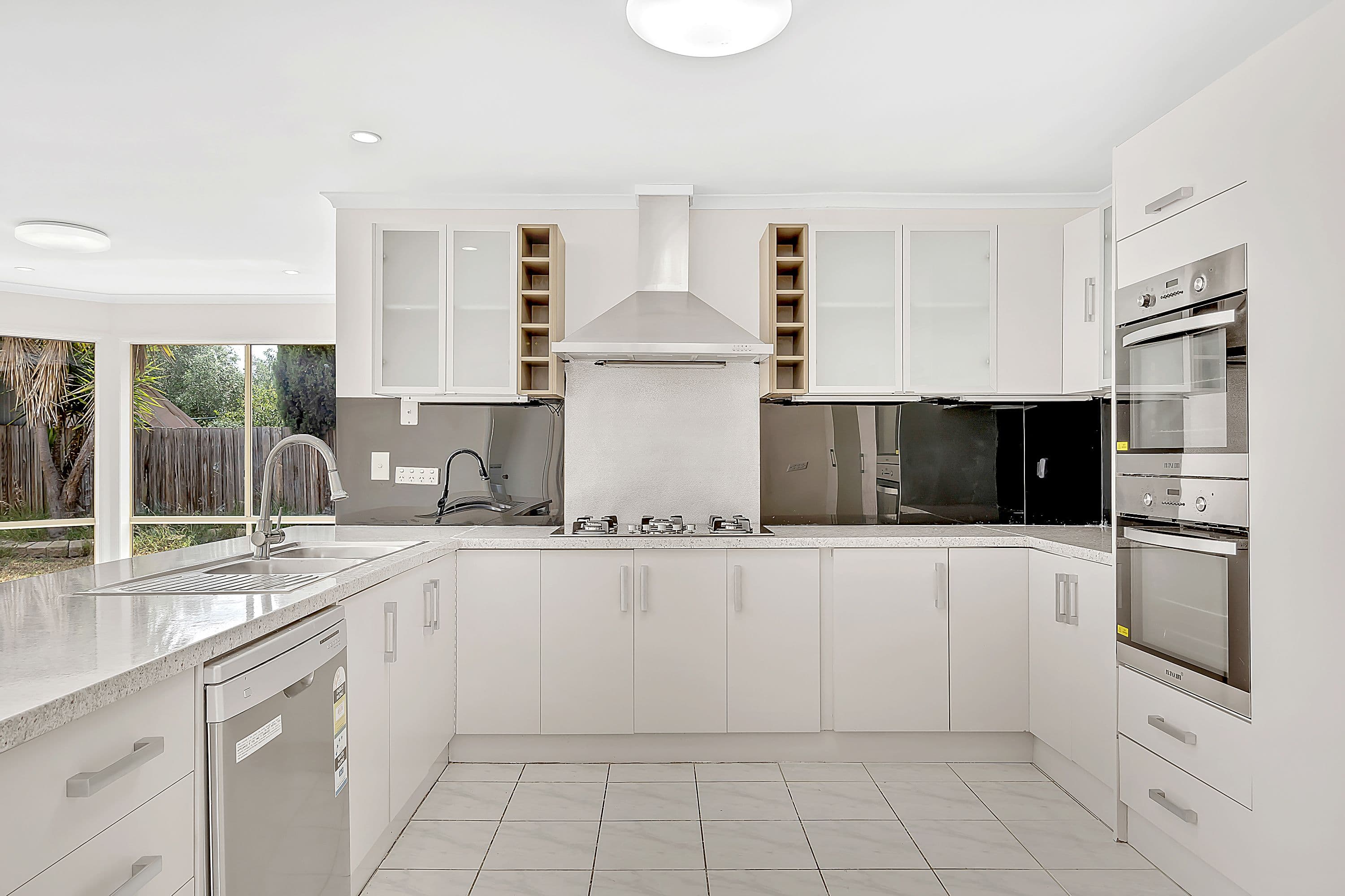127 Hothlyn Drive, Craigieburn VIC 3064, Craigieburn - Thumbnail 3