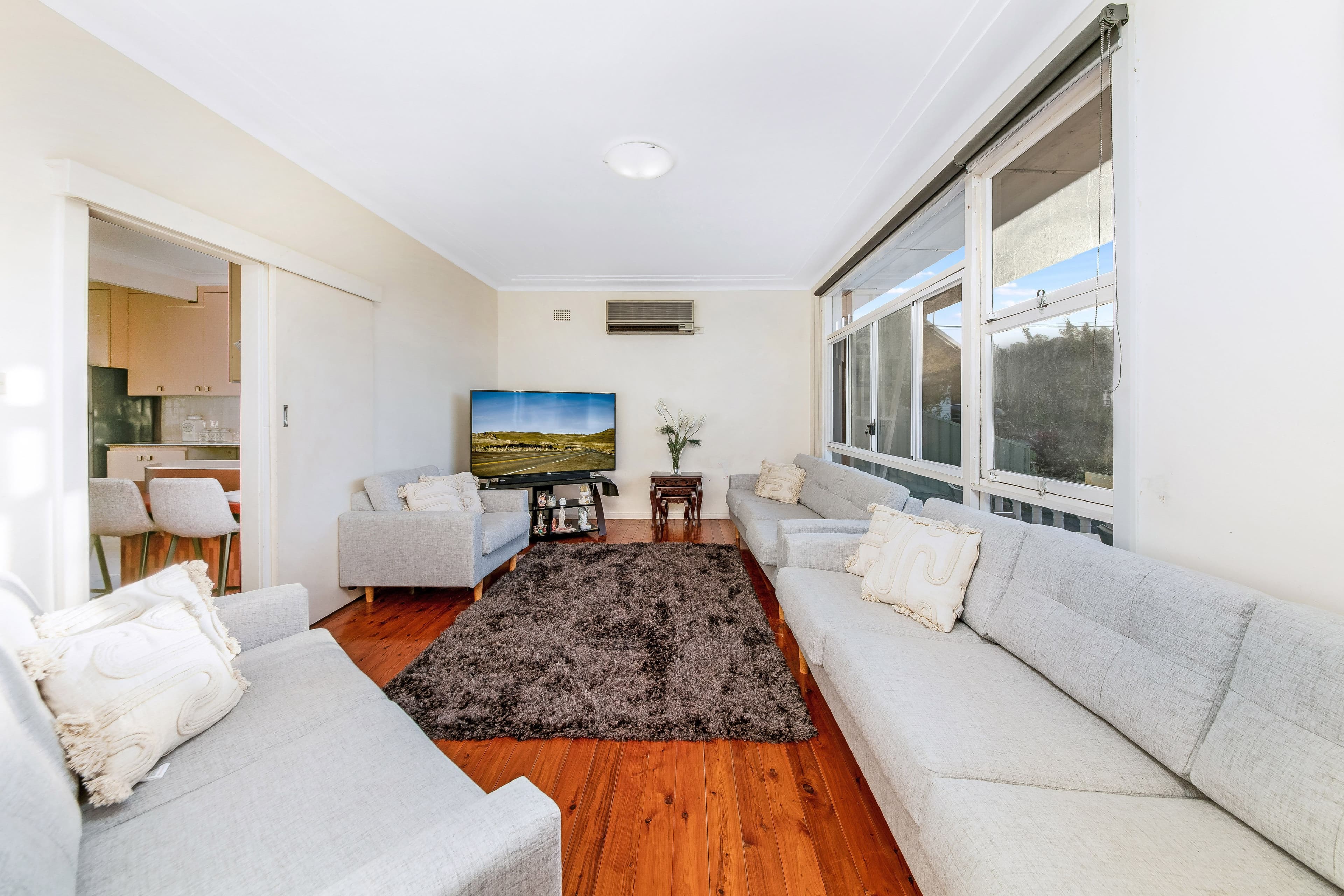 7 Lockwood Avenue, Greenacre NSW 2190, Greenacre - Thumbnail 2