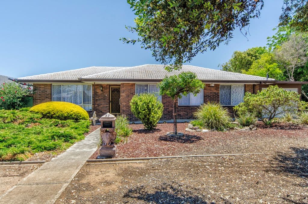 37 Petersen Crescent, Port Noarlunga SA 5167, Port Noarlunga - Image 1