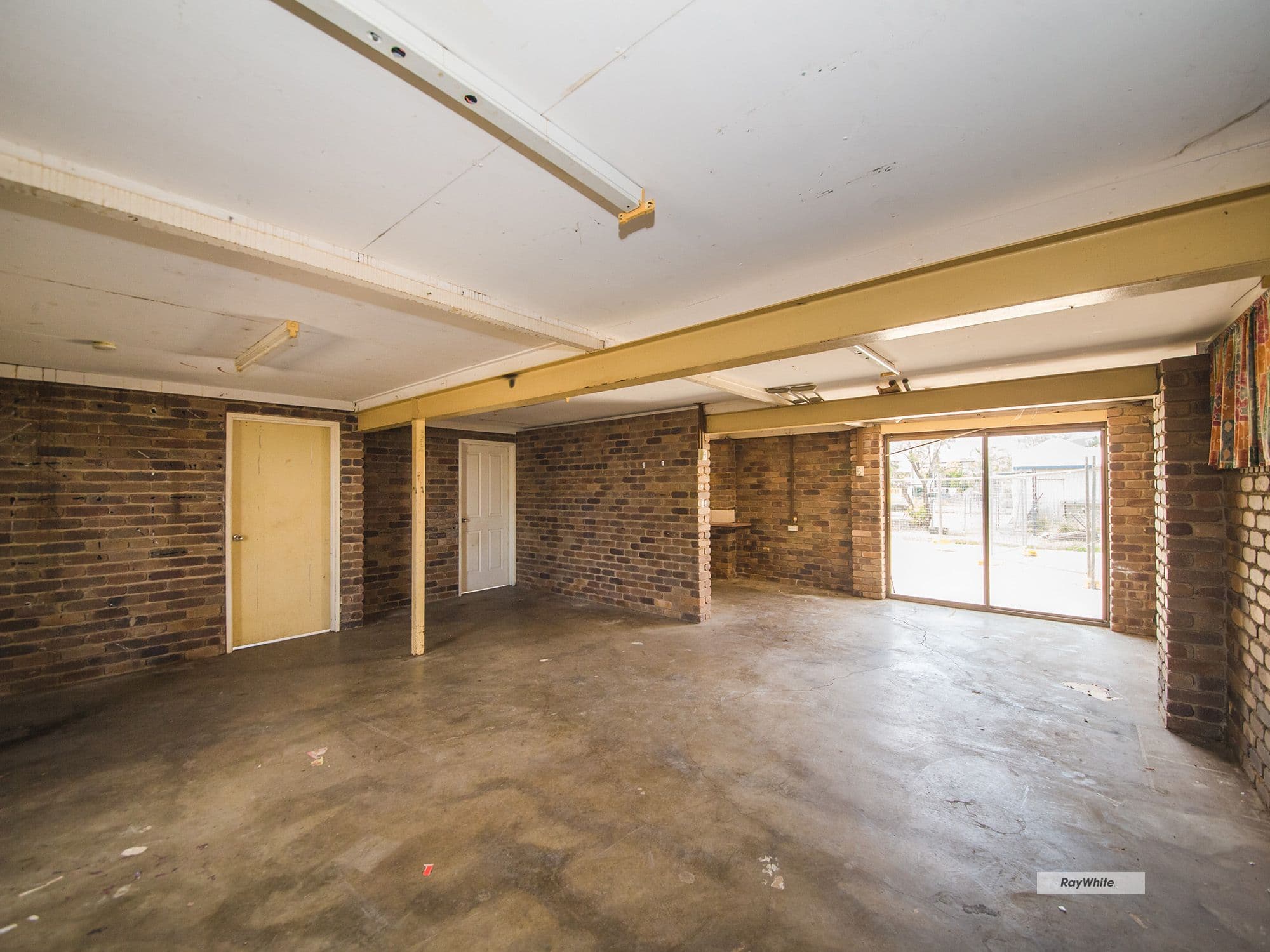 1a Denison Street, Rockhampton City QLD 4700, Rockhampton City - Thumbnail 2