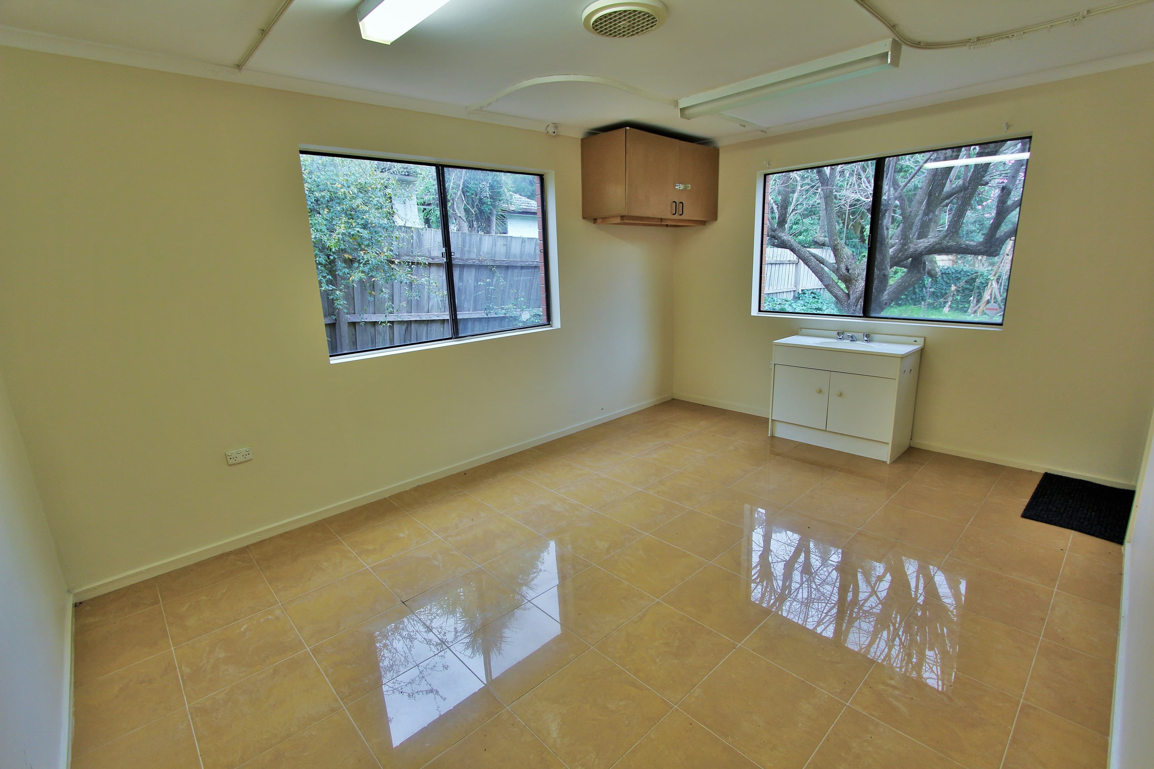 921 High Street Road, Glen Waverley VIC 3150, Glen Waverley - Thumbnail 4