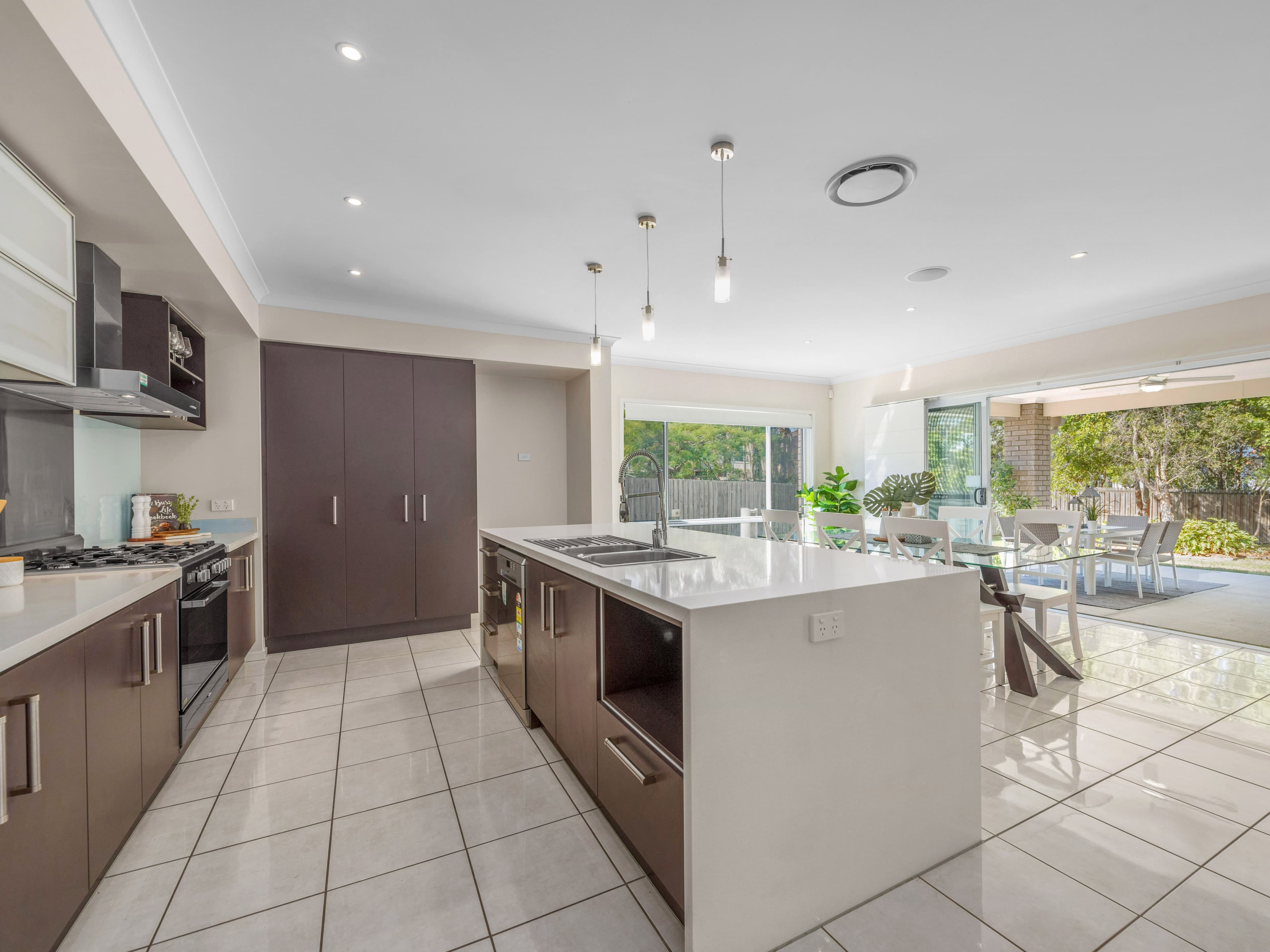 27 Nevitt Street, Stafford QLD 4053, Stafford - Thumbnail 6