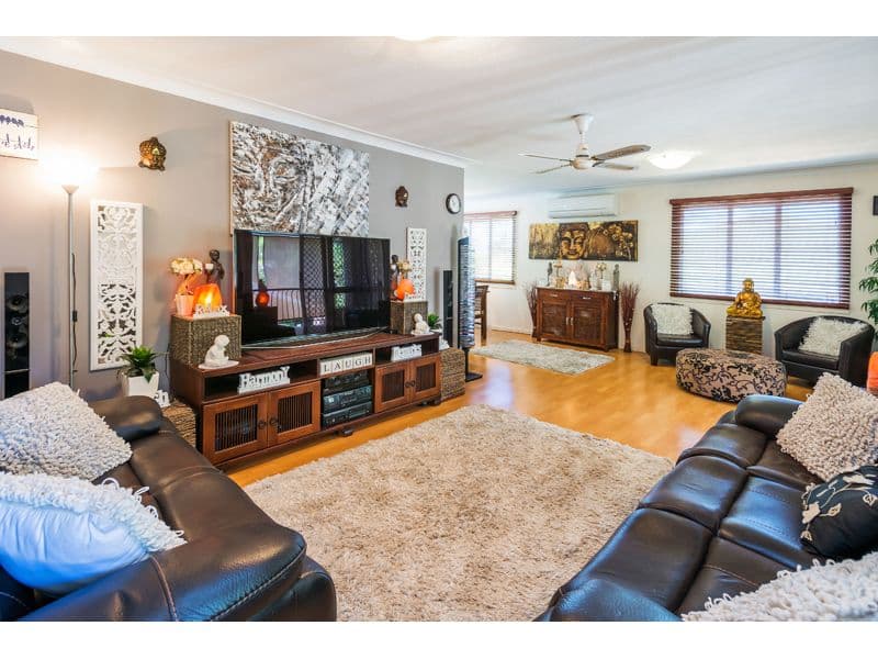 15 Cresthaven  Drive, Mansfield QLD 4122, Mansfield - Thumbnail 3