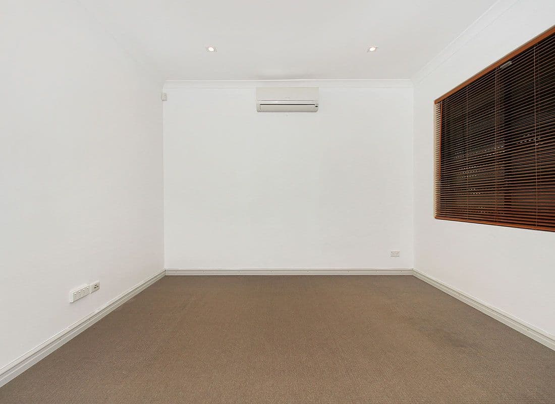 8 Palmer Place, EMBLETON WA 6062, Embleton - Thumbnail 6