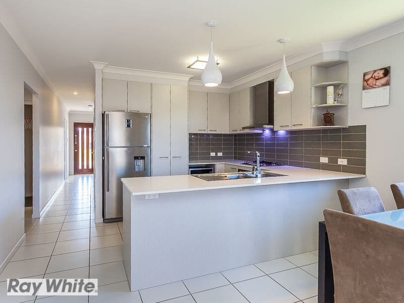 38 Capricorn Circuit, NORTH LAKES QLD 4509, North Lakes - Thumbnail 2