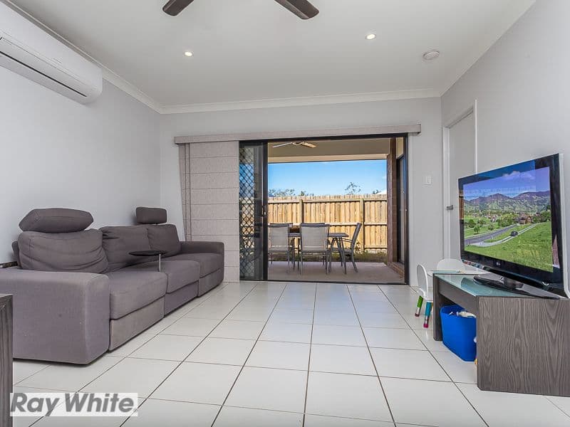 38 Capricorn Circuit, NORTH LAKES QLD 4509, North Lakes - Thumbnail 4