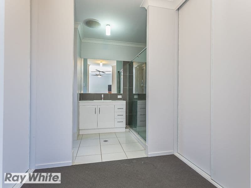 38 Capricorn Circuit, NORTH LAKES QLD 4509, North Lakes - Thumbnail 7
