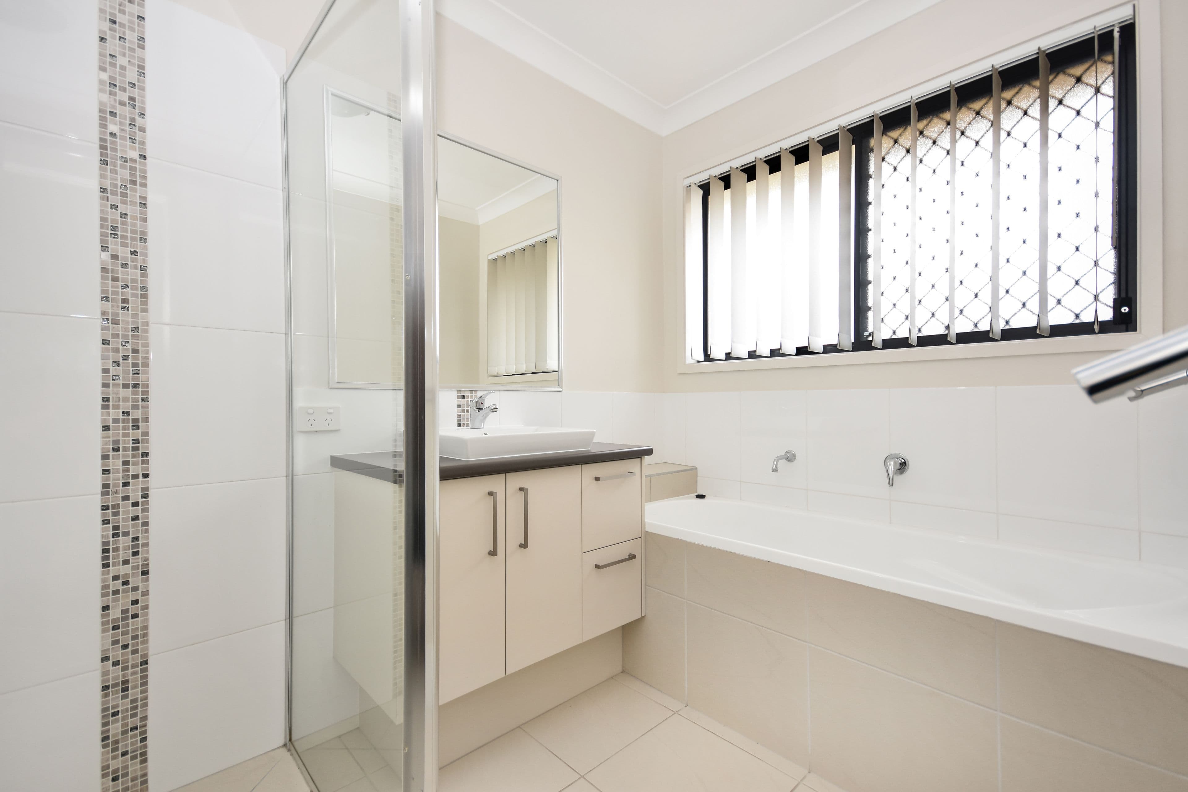 47 Dickson Crescent, North Lakes QLD 4509, North Lakes - Thumbnail 8