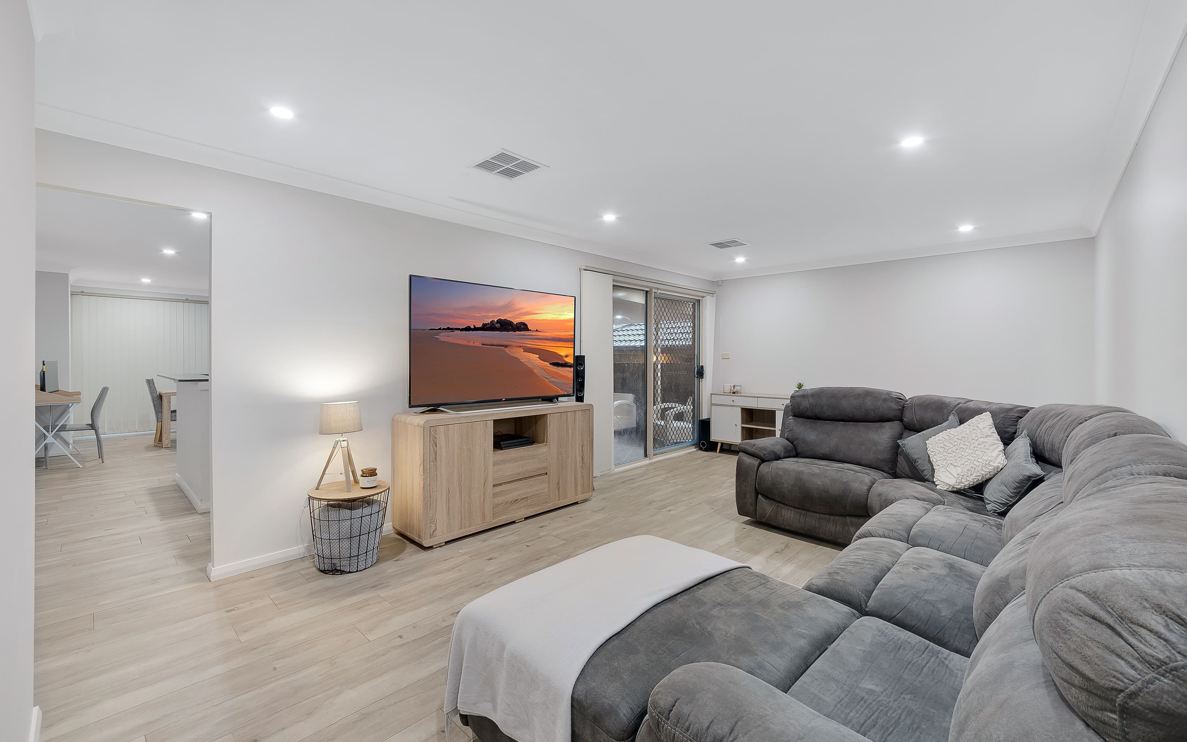6 Burkhart Place, Minto NSW 2566, Minto - Thumbnail 4