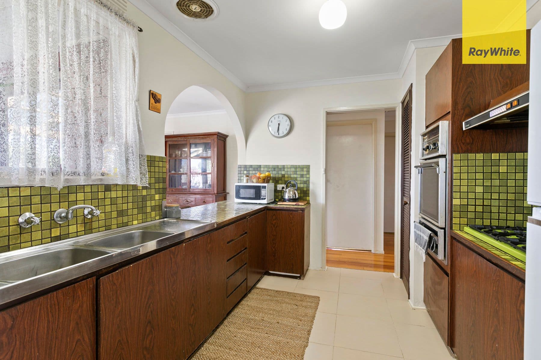 275 Furlong Road, St Albans VIC 3021, St Albans - Thumbnail 4
