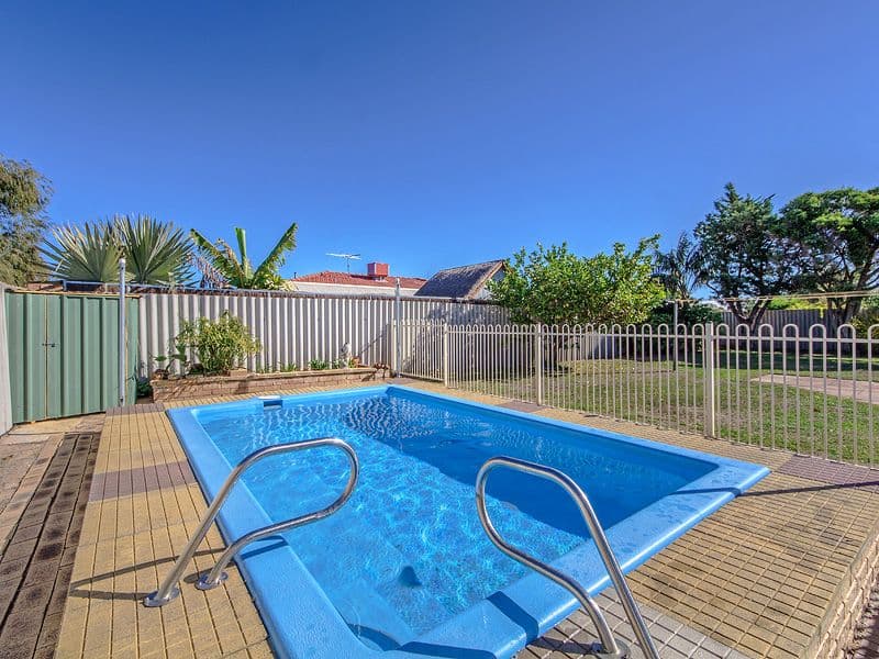 1 Barbados Close, SAFETY BAY WA 6169, Safety Bay - Thumbnail 3