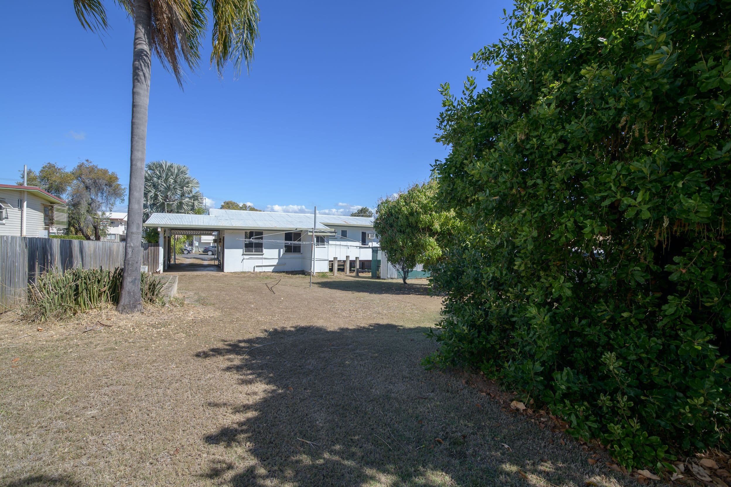 4 Harvey Street, West Gladstone QLD 4680, West Gladstone - Thumbnail 3
