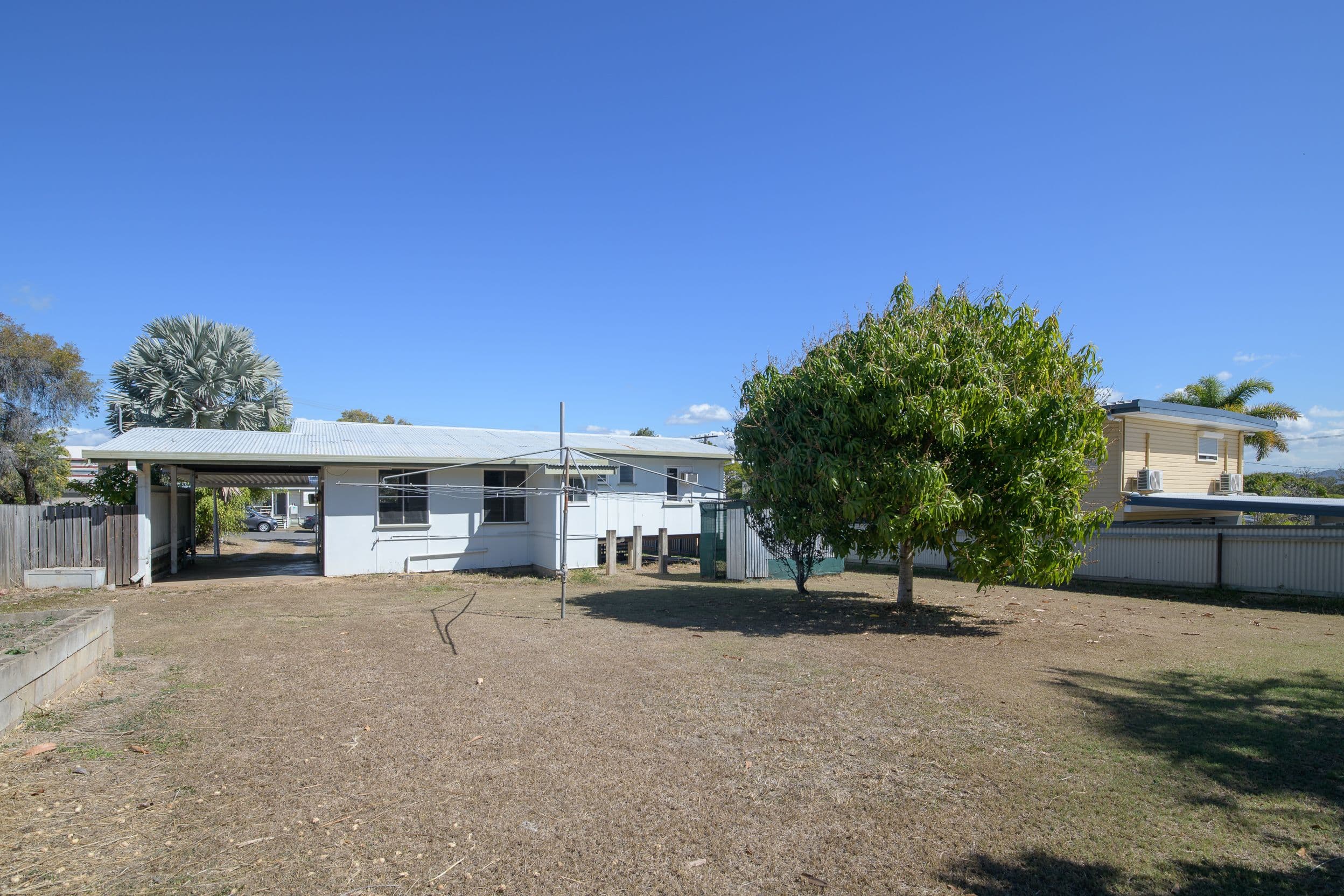 4 Harvey Street, West Gladstone QLD 4680, West Gladstone - Thumbnail 4