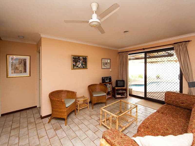 37 Gumnut Crescent, SAFETY BAY WA 6169, Safety Bay - Thumbnail 8