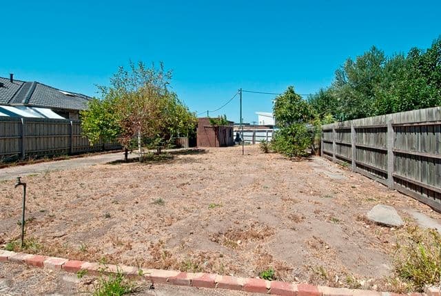 6 Oakhill Avenue, RESERVOIR VIC 3073, Reservoir - Thumbnail 4
