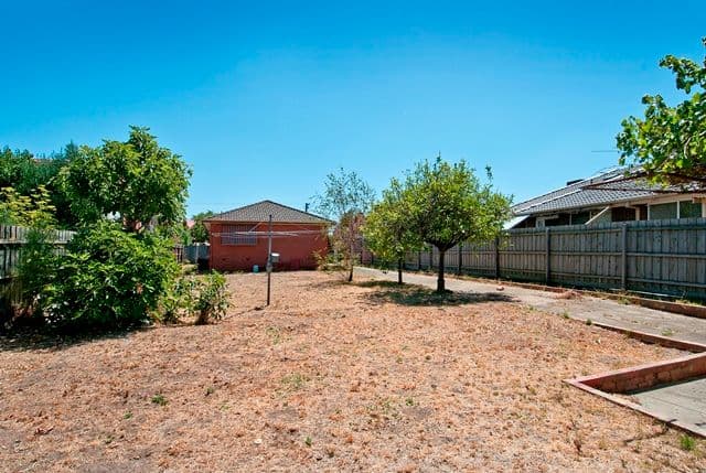 6 Oakhill Avenue, RESERVOIR VIC 3073, Reservoir - Thumbnail 6