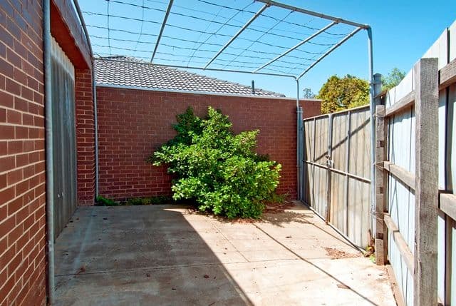 6 Oakhill Avenue, RESERVOIR VIC 3073, Reservoir - Thumbnail 8