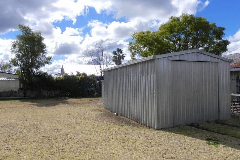 19 Hume, PITTSWORTH QLD 4356, Pittsworth - Thumbnail 3