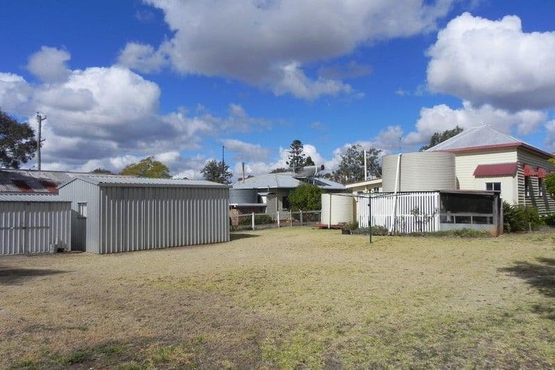 19 Hume, PITTSWORTH QLD 4356, Pittsworth - Thumbnail 7