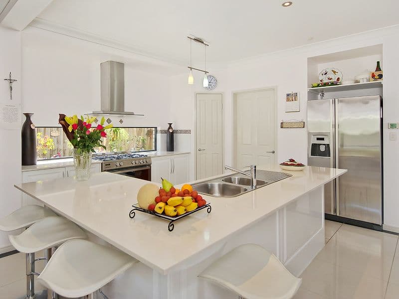 4 Valetta Crescent, VARSITY LAKES QLD 4227, Varsity Lakes - Thumbnail 3