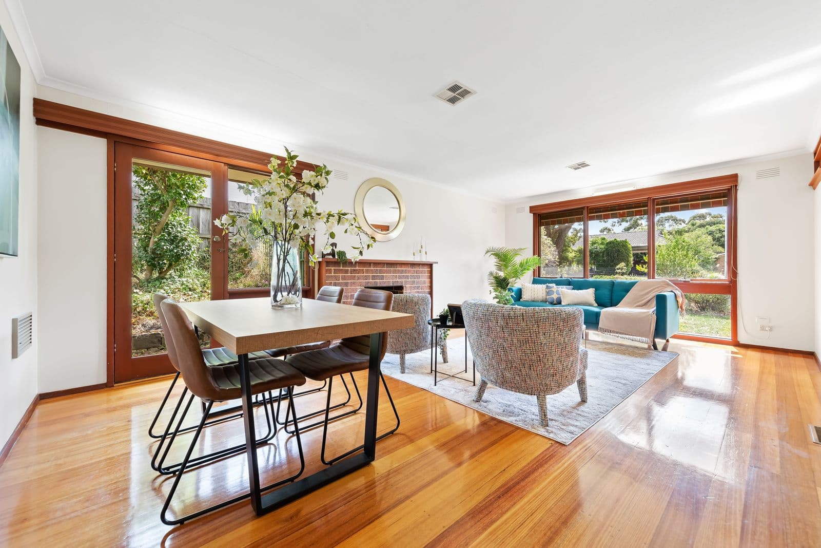 48 Brynor Crescent, Glen Waverley VIC 3150, Glen Waverley - Thumbnail 2