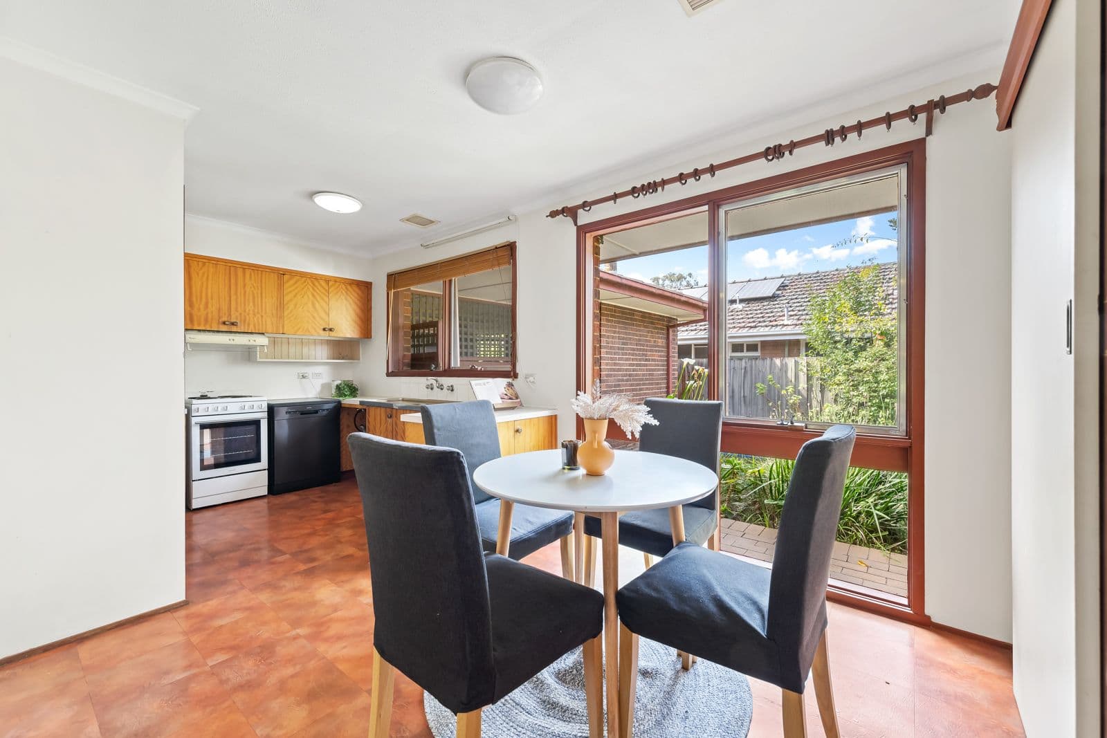 48 Brynor Crescent, Glen Waverley VIC 3150, Glen Waverley - Thumbnail 3