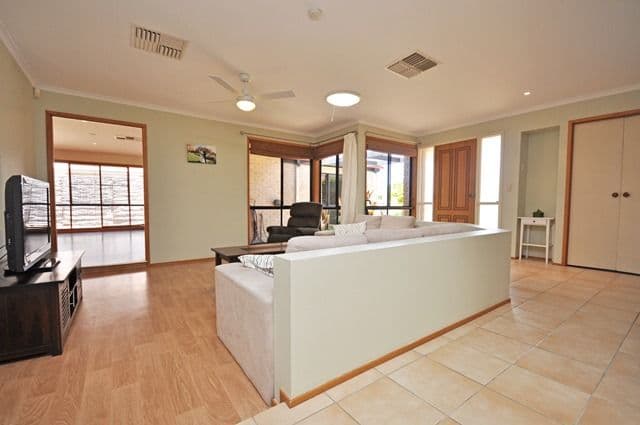 28 Homeworld Drive, NARANGBA QLD 4504, Narangba - Thumbnail 4