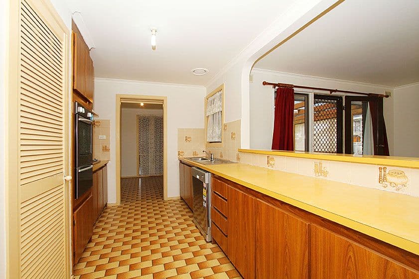 5 Penrith Crescent, BUNDOORA VIC 3083, Bundoora - Thumbnail 2