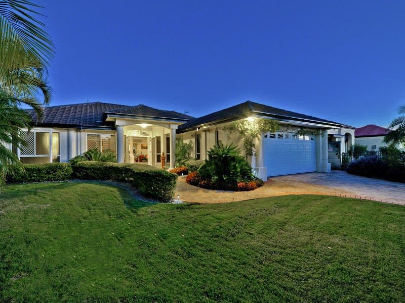2 Parkwater Point, HELENSVALE QLD 4212, Helensvale - Thumbnail 2