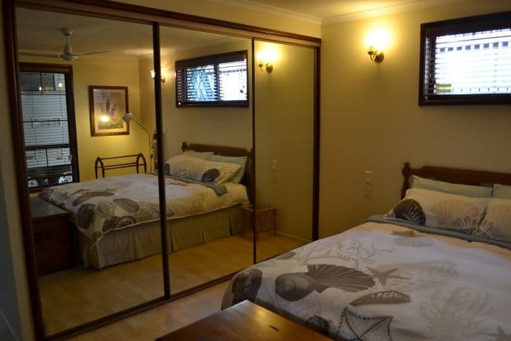 4 Narida Street, CLINTON QLD 4680, Clinton - Thumbnail 2