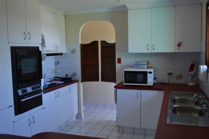 4 Narida Street, CLINTON QLD 4680, Clinton - Thumbnail 4