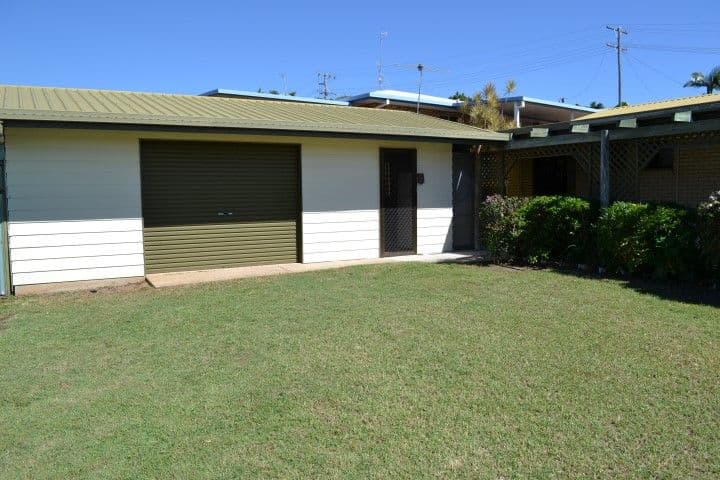 4 Narida Street, CLINTON QLD 4680, Clinton - Thumbnail 7