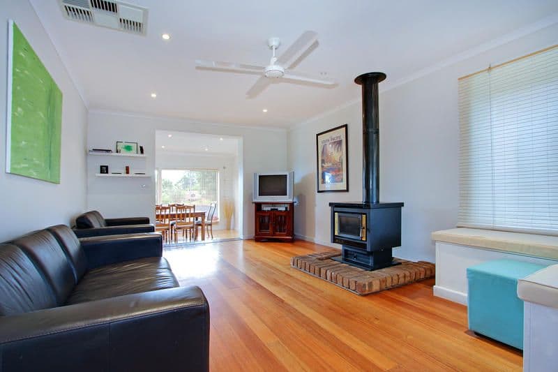 6 Orlanda Court, MORNINGTON VIC 3931, Mornington - Thumbnail 2