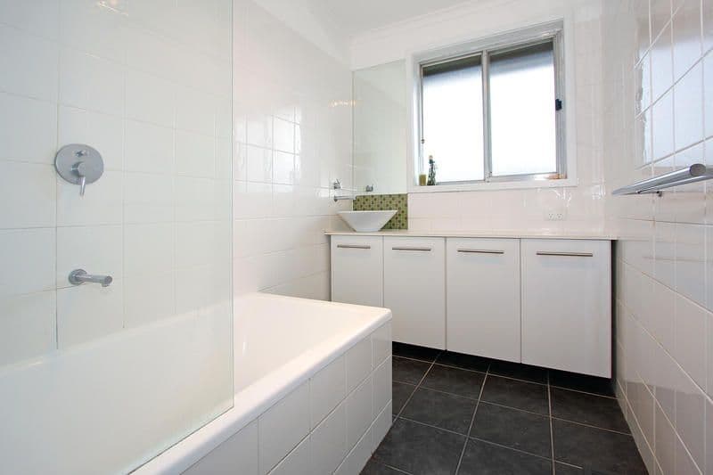 6 Orlanda Court, MORNINGTON VIC 3931, Mornington - Thumbnail 4